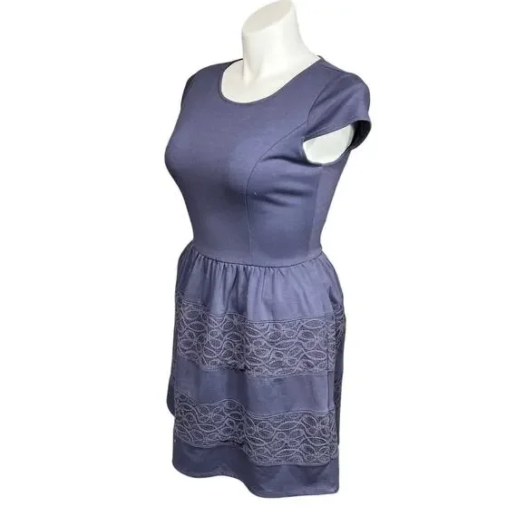 LC Lauren Conrad Womens Dress Fitted Bodice Bell Skirt Lace Blue Cap Sleeves 10 - Picture 6 of 10